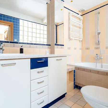 Baltic Breeze Victus For 5 Guests By Renters 公寓 索波特